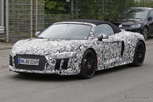 アウディ R8スパイダー スクープ写真