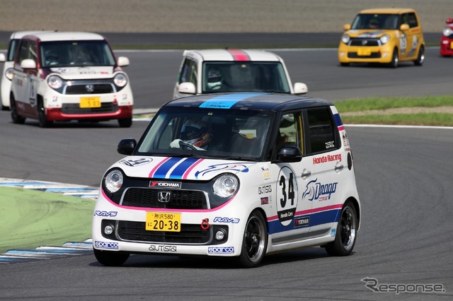 #34のN-ONEは、メインレースSFの#34 DRAGO CORSEと同系統のカラーリング。