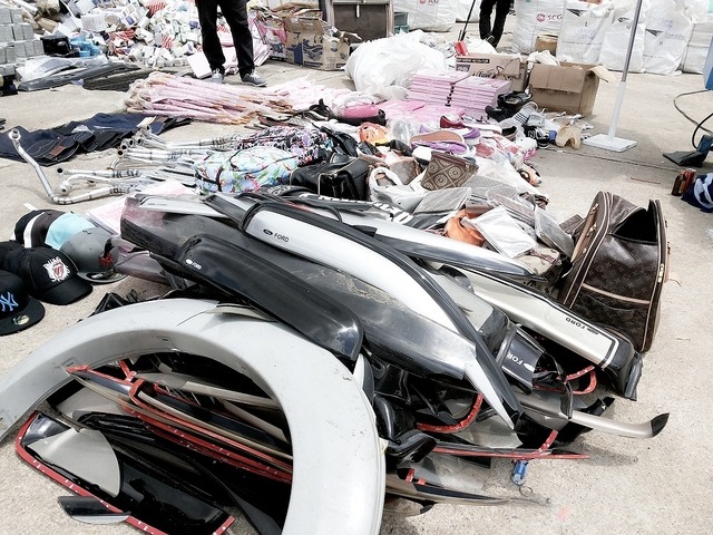 タイ当局、海賊版70万点を廃棄処分