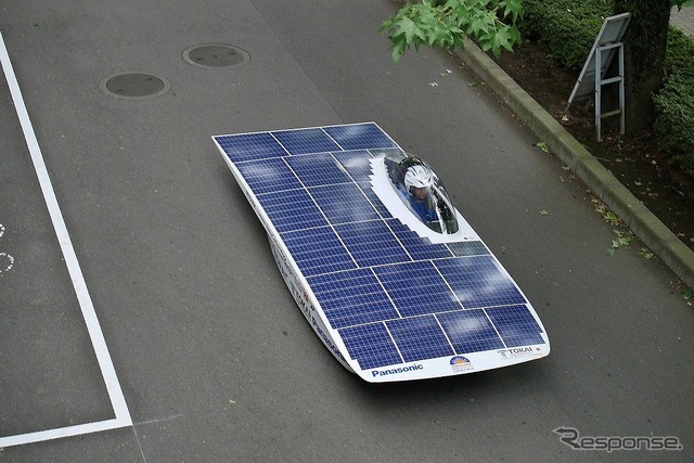 東海大学が今回のレースに使用する新型ソーラーカー
