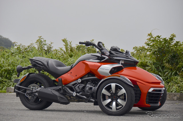 BRP CAN-AM SPYDER メディア向け試乗会にて、Can-Am Spyde F3。