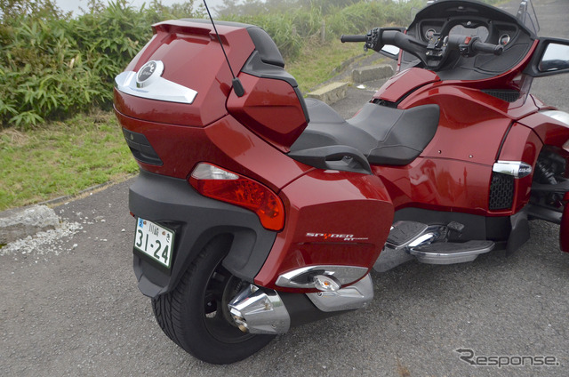 BRP CAN-AM SPYDER メディア向け試乗会にて、Can-Am Spyde RT。