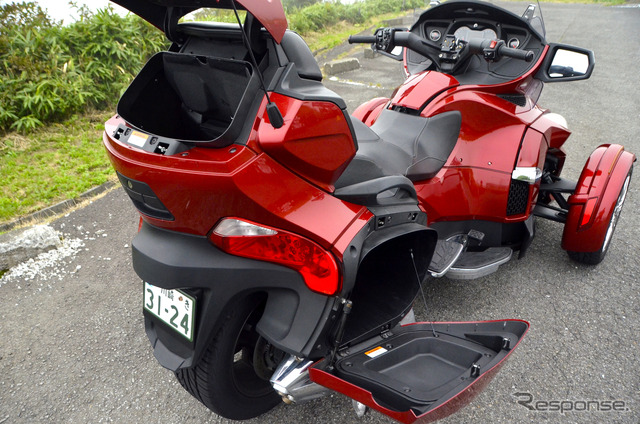 BRP CAN-AM SPYDER メディア向け試乗会にて、Can-Am Spyde RT。