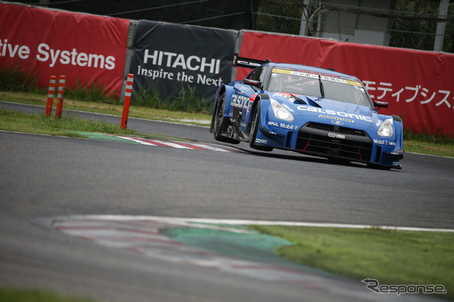 GT500予選5位、現在ポイントリーダーの#12 GT-R。