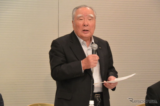 スズキ 鈴木修 会長