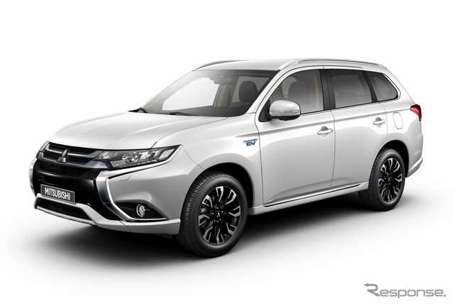 三菱 アウトランダーPHEV 新型（欧州仕様）