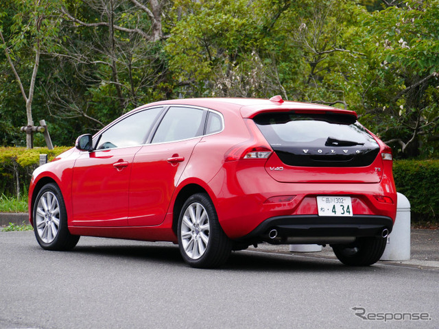 ボルボ V40 T3