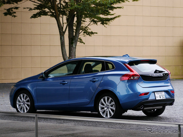 ボルボ V40 T3