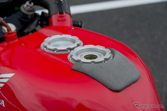 ホンダ RVF/RC45('99)