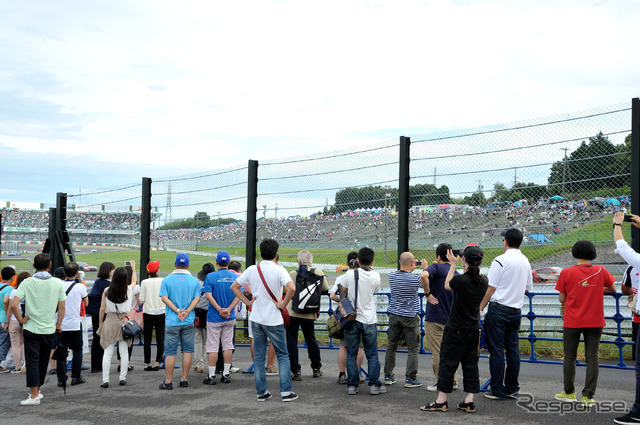 S字コーナーの激感エリアの風景(SUPER GT 第5戦)