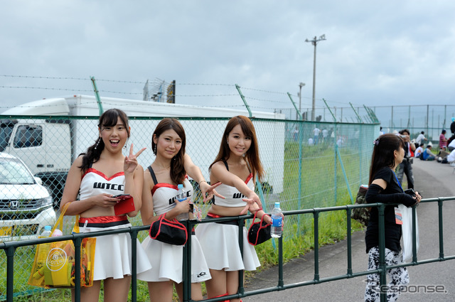 最終コーナーの激感エリアの風景(SUPER GT 第5戦)