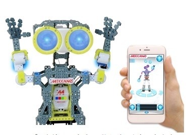 アプリを使って自由に動かせる