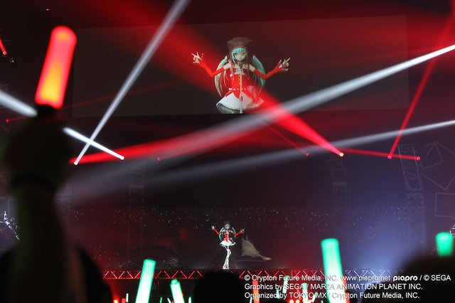 【レポート】デビューから8年、ついに初音ミクが武道館に!7回うるっとして2回ガチ泣きした「マジカルミライ 2015」初日ライブ