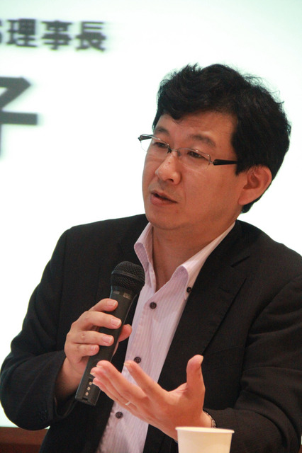 豊嶋基暢氏(文部科学省 生涯学習政策局 情報教育課長)