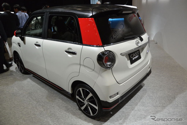 ダイハツ工業 新型軽乗用車 キャスト 発表会