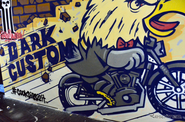 『HARLEY-DAVIDSON DARK CUSTOM PARTY』(ハーレーダビッドソン ダークカスタムパーティ)。