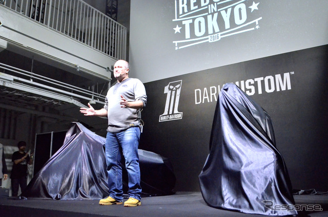 ハーレーダビッドソン・アジアパシフィックのリーダー、グレッグ・ウィリス氏、9月9日の夜、東京都心の湾岸エリアにある「TABLOID」(港区竹芝)にて開催された『HARLEY-DAVIDSON DARK CUSTOM PARTY』(ハーレーダビッドソン ダークカスタムパーティ)にて。