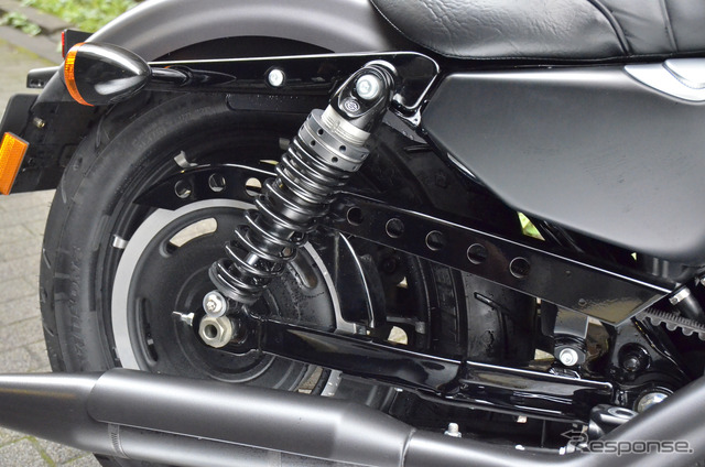 2016年型ハーレーダビッドソン XL883N アイアン883