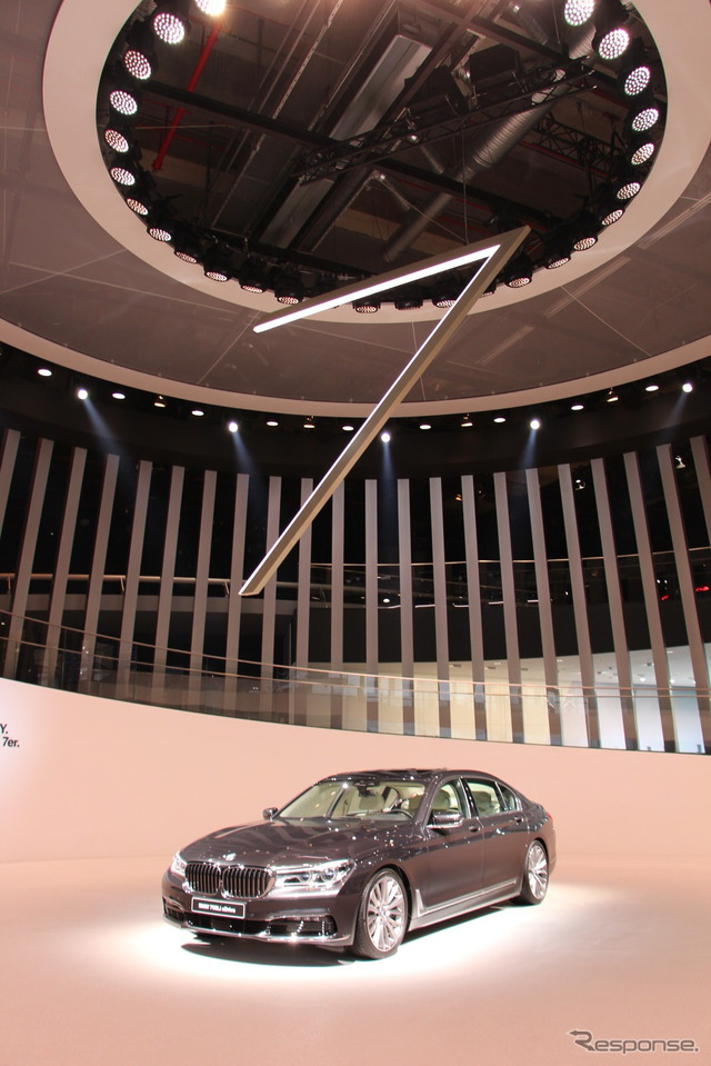 BMW 7シリーズ(フランクフルトモーターショー15)