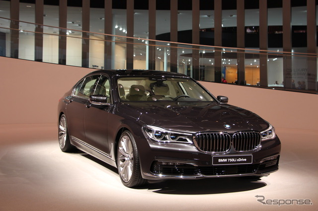 BMW 7シリーズ（フランクフルトモーターショー15）