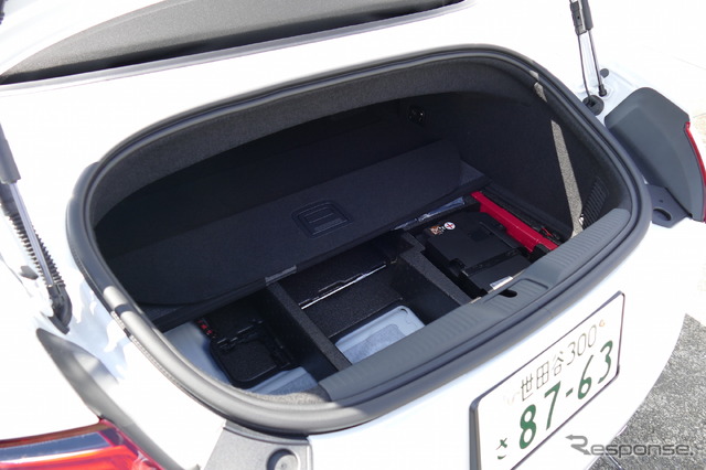アウディTTロードスター 2.0TFSI Quattro