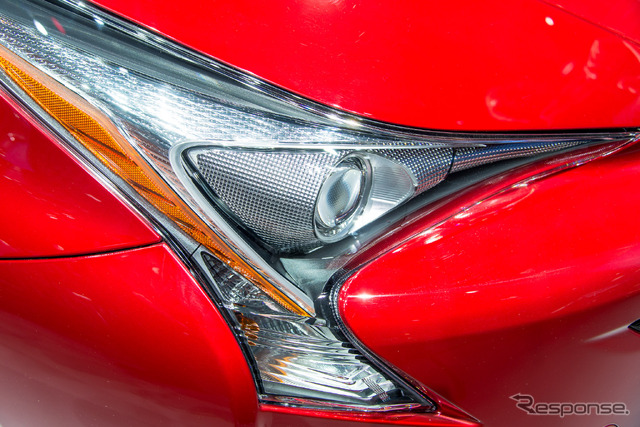 トヨタ プリウス 新型(フランクフルトモーターショー15)