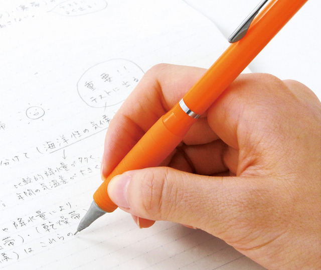 安定の書き心地を実現