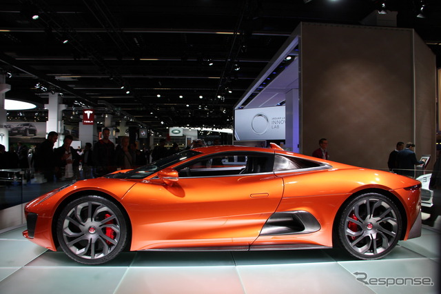 ジャガー C-X75(フランクフルトモーターショー15)