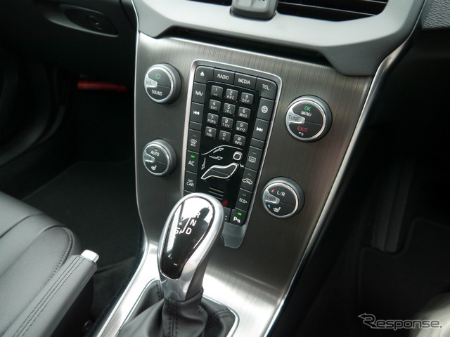 ボルボ V40 D4 ポールスター パフォーマンス パッケージ