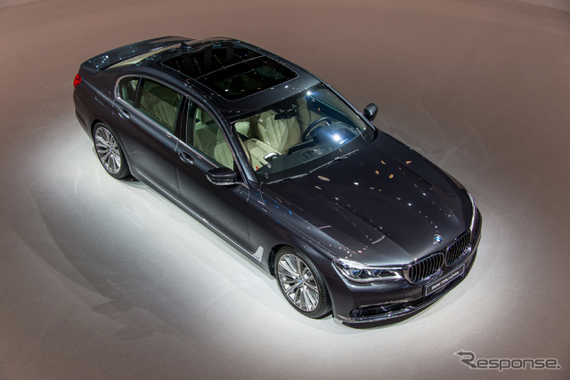 BMW 7シリーズ 新型（フランクフルトモーターショー15）