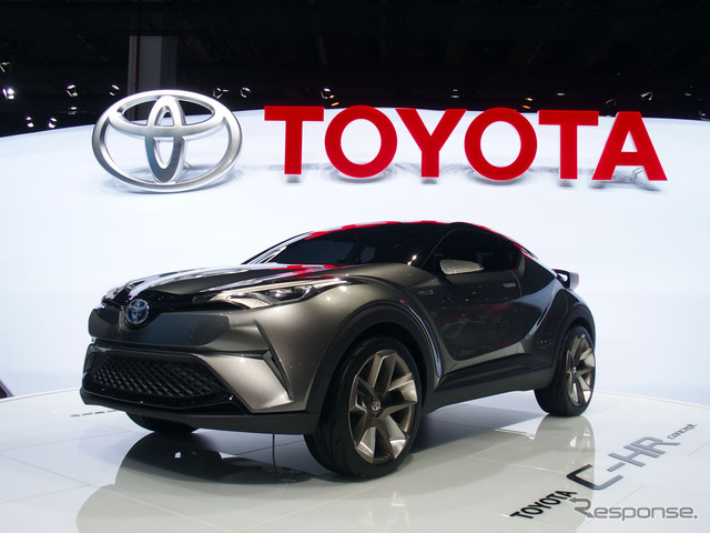 同時に公開された「TOYOTA C-HR Concept」は5ドア仕様コンパクトクロスオーバーのコンセプトモデル