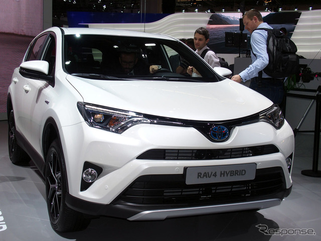 RAV4ハイブリットも登場