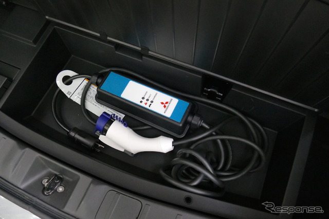 三菱アウトランダーPHEV