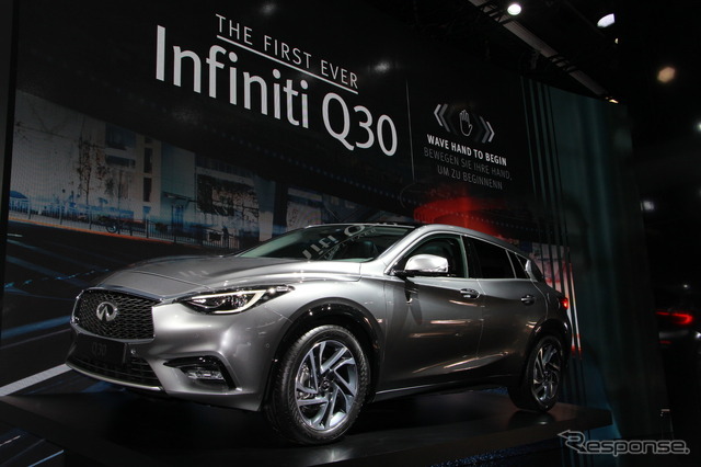 インフィニティ Q30（フランクフルト・モーターショー15）