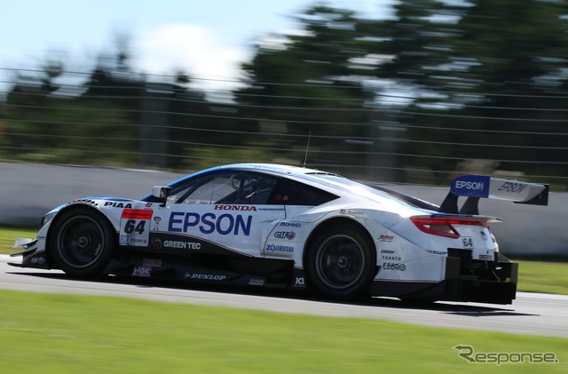 GT500予選3位、#64 NSX。