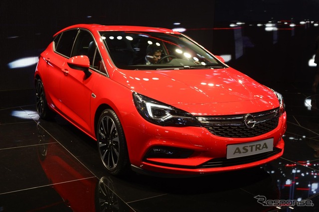 オペル アストラ 新型(フランクフルトモーターショー15)