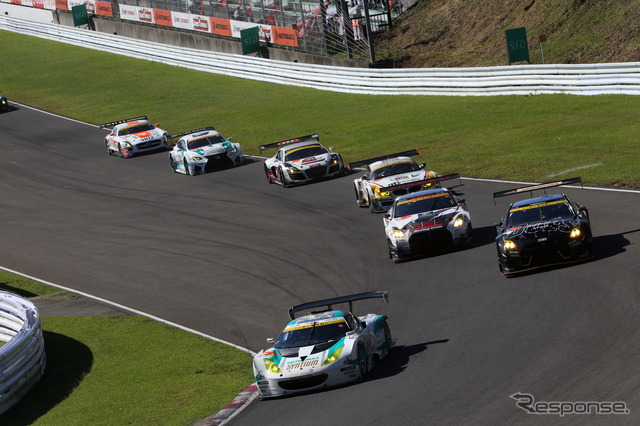 多彩な車種が戦うGT300クラス。