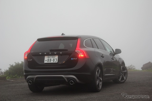 ボルボ V60 D4 R-DESIGN ポールスターパフォーマンスパッケージ