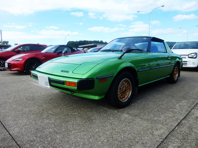 サバンナRX-7(広島・三次試験場50周年マツダファンミーティング、9月20日)