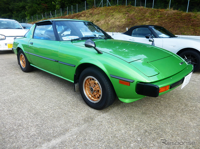 サバンナRX-7(広島・三次試験場50周年マツダファンミーティング、9月20日)