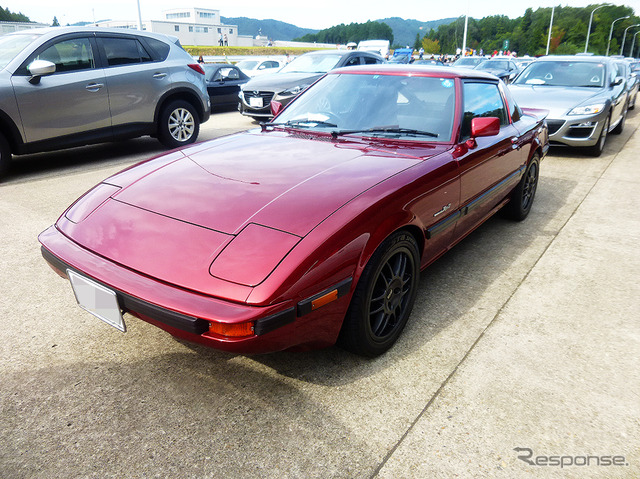 サバンナRX-7(広島・三次試験場50周年マツダファンミーティング、9月20日)