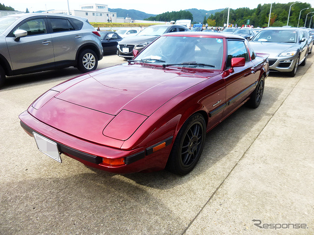 サバンナRX-7（広島・三次試験場50周年マツダファンミーティング、9月20日）