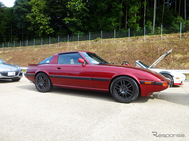 サバンナRX-7(広島・三次試験場50周年マツダファンミーティング、9月20日)