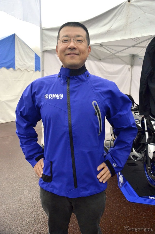 ワイズギアのバイク用レインウェア『アクアクルーズシリーズ』。