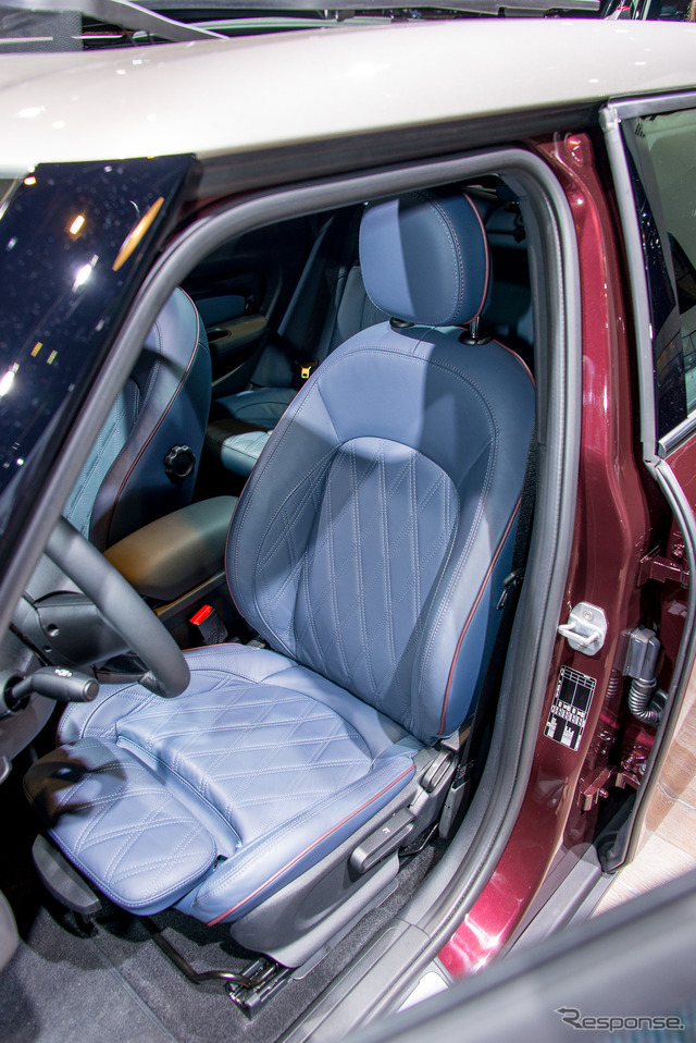 MINI クラブマン 新型(フランクフルトモーターショー15)