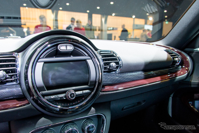 MINI クラブマン 新型(フランクフルトモーターショー15)