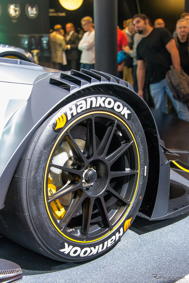 メルセデスAMG C63 DTM(フランクフルトモーターショー15)