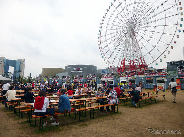 東京・台場の「肉フェス ODAIBA 2015秋」で9月27日まで実施されている「肉料理にあう日本酒」6銘柄無料試飲コーナー