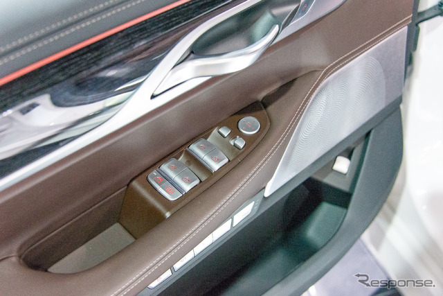 BMW 新型 7シリーズ(フランクフルトモーターショー15)