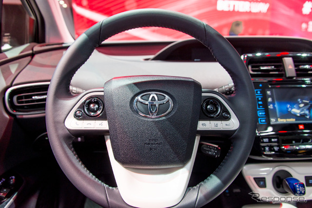 トヨタ プリウス 新型(フランクフルトモーターショー15)